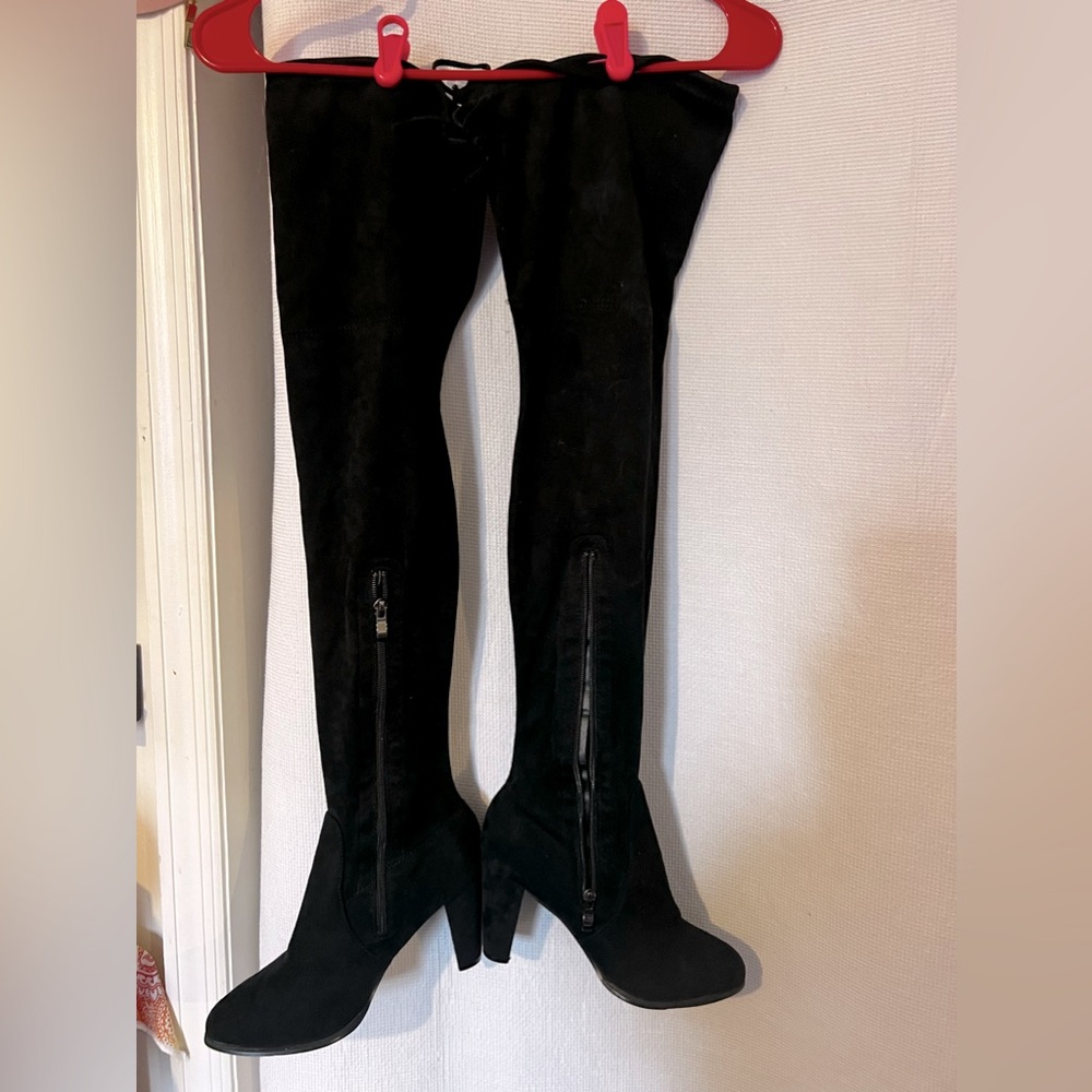 Catherine Malandrino Black Faux Suede Over The Knee Heeled Boots Size 7.5